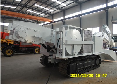 哪里能買到實惠的扒渣機|定制履帶刮板挖裝破碎一體扒渣機圖片|哪里能買到實惠的扒渣機|定制履帶刮板挖裝破碎一體扒渣機產品圖片由山東吉恒機械公司生產提供-