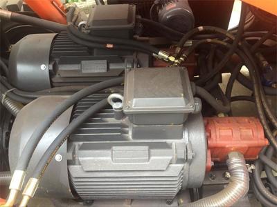 廣西扒渣機(jī) 二手輪胎式爬扒機(jī) 礦山機(jī)械設(shè)備扒渣機(jī)_襄陽永力通機(jī)械銷售部 - 商國(guó)互聯(lián)網(wǎng)